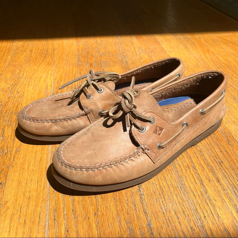 boat shoes